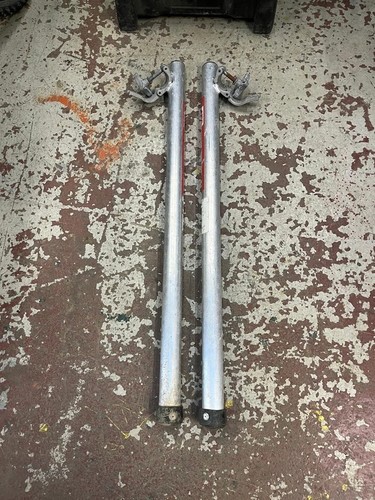 Podium outriggers pair - podium,