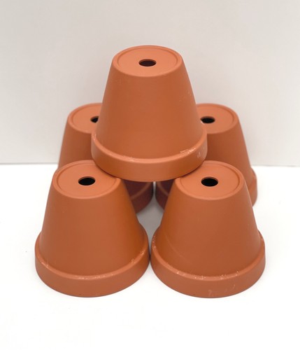 Small traditional terracotta - ,
