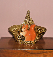 Sylvac Woodland Handled Posy Basket with Red Squirrel H 12cm 4240