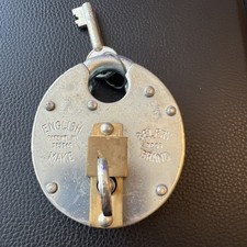 Vintage Belfry Brand Close Shackle 4 Lever Padlock + 2 Keys.