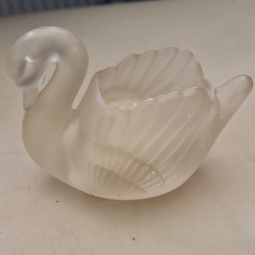 Vintage frosted glass swan - vintage,