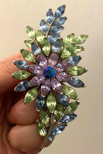 Exquisite vintage crown - vintage,