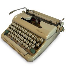 White Olympia SM5 Typewriter