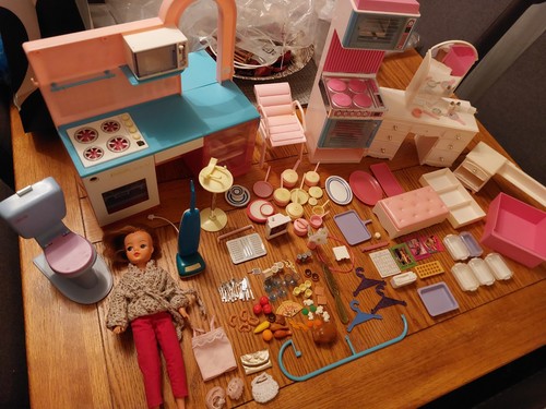 Huge vintage sindy 1980s - huge,