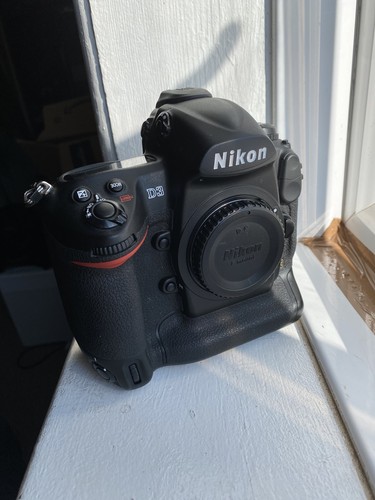 Nikon excellent condition - excellent,