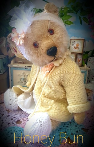Sweet vintage chiltern teddy - sweet,