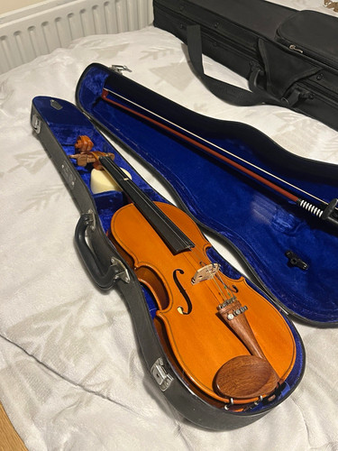 Acoustic violin 4 - 3/4,
