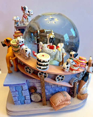 Disney snow globe cruella - cruella, de
