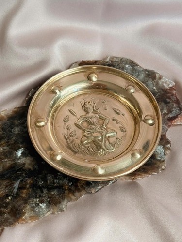 Vintage brass pixie - vintage, trinket