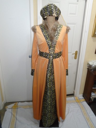 Medieval lady queen costume - medieval,