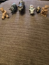 4 Small Pigs And 2 Teddy