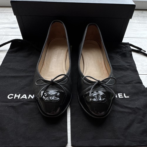 Chanel black leather ballet - black,