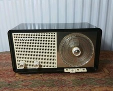 Philips Bakelite Radio B3X95U