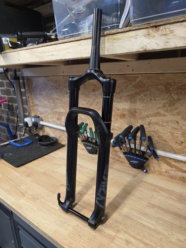 Rockshox lyrik mountain - 29,
