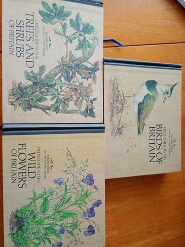 Reader digest field - field, guide