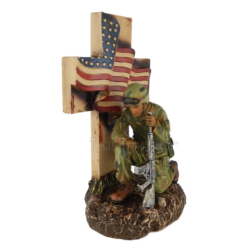 Kneeling soldier figurine - kneeling,