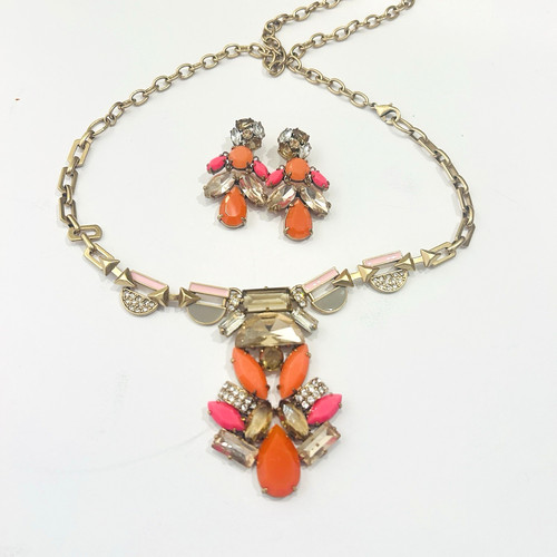 Stella dot statement - &,