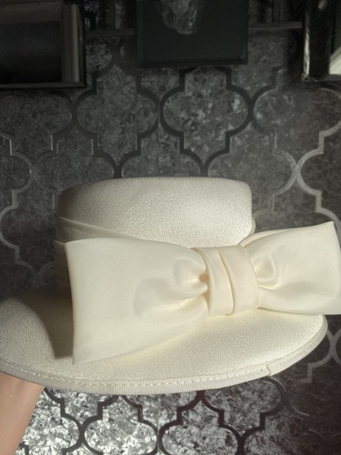 Cream satin style ivory 1950s