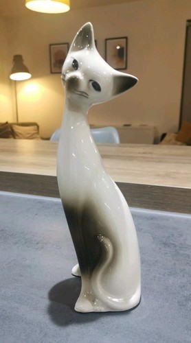 Vintage long necked siamese - vintage,