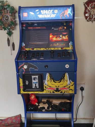 Player arcade machine space - player,