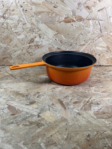 Creuset cast iron - le,