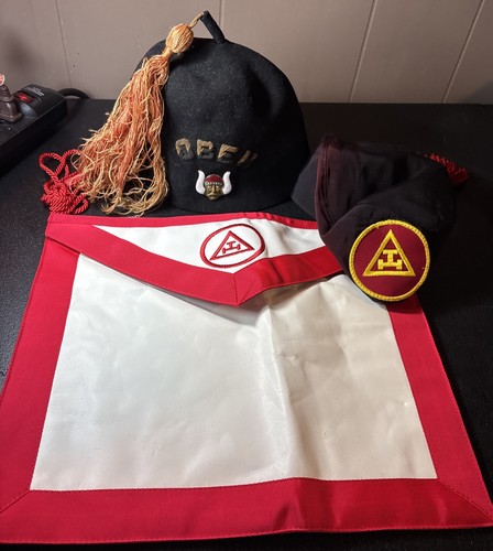 Vtg masonic regalia - masonic, arch