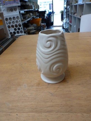 Sylvac white vase 675 - white,