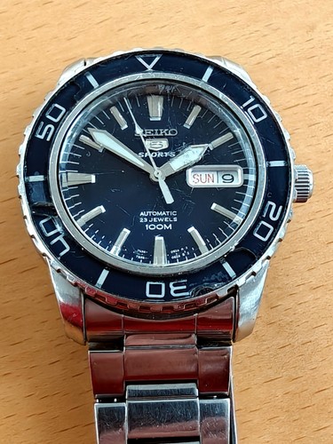 Seiko sports men black - seiko,