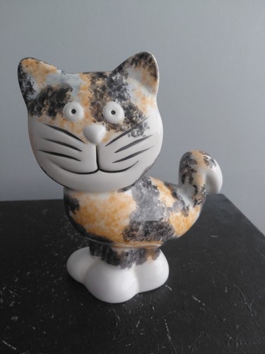 Dalton studio pottery cat - dalton,