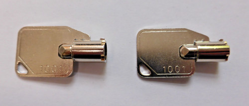 Pair keys suit peli - pair,