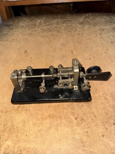 Morse code key paddle bug - key,