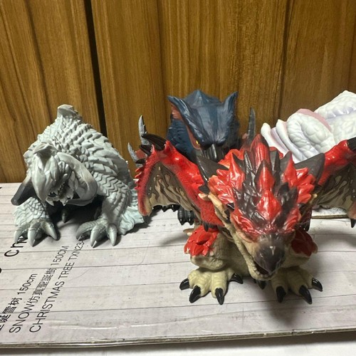 Monster hunter figure - figure, 6pc