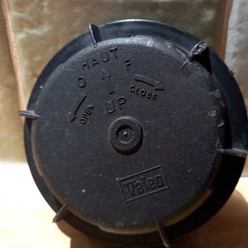 Headlight bulb dust cover - headlight,