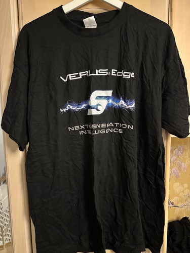 Snap tshirt verus - on, edge