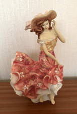 The Leonardo Collection Figurine. Spring breeze.
