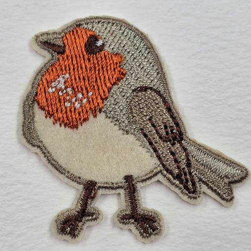 Robin bird embroidered patch - bird,