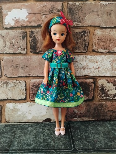 Tea dress for - tea, pedigree