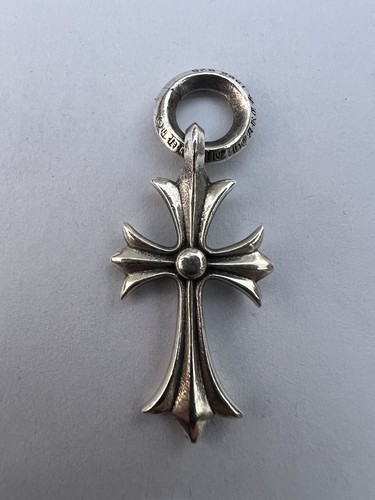Chrome hearts small cross - hearts,