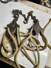 Vintage Iron Block Tackle