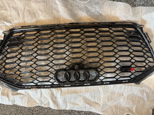 Genuine audi rs4 - genuine, honeycomb