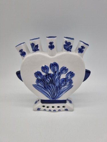 Delftware style blue - &, white