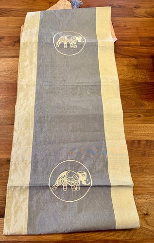 Table runner thai - table, silk