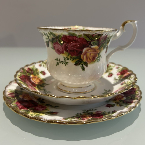 Royal albert old - albert, roses