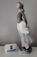Lladro Figurine SEA BREEZE