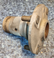 MGB Roadster & GT (1964-1981) Splined Wire Wheel Rear Right Hub 8TPI BTB718