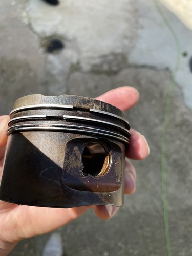 Quattro pistons - ur,