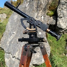 World War 1 Artillery Director No5 Mk1, Theodolite, Cased, Tripod, dated 1917