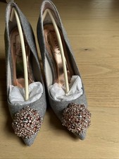 Stunning Grey Ted Baker Diamanté Shoes Size 5
