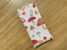 ZIPPED GLASSES / SUNGLASSES