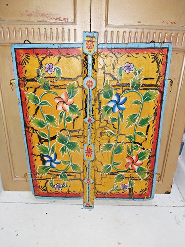 Antique hand painted wooden - antique,